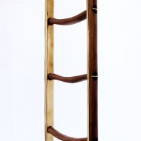 <a href=https://www.galeriegosserez.com/gosserez/artistes/loellmann-valentin.html>Valentin Loellmann </a> - Brass - Ladder